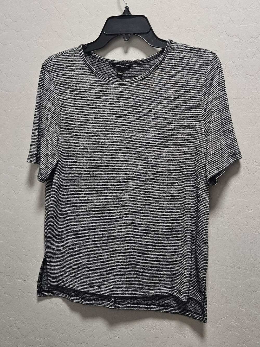 Banana Republic Black White Striped Knit Tee Size Small